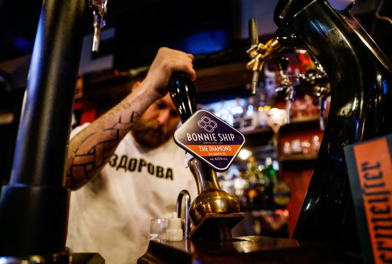Little cheer for Russian beer lovers as sanctions bite