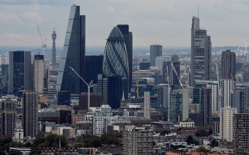 UK businesses feel the strain from surging inflation -PMIs