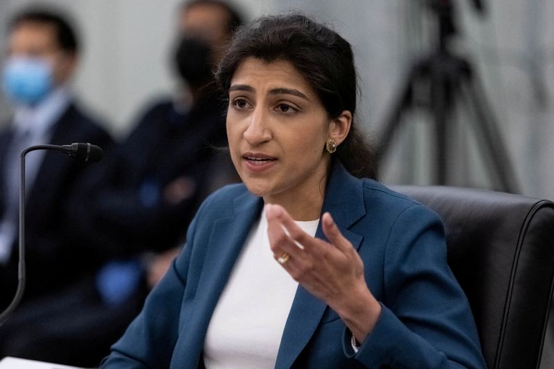 U.S. sets high bar to settle Facebook antitrust suit -FTC chair
