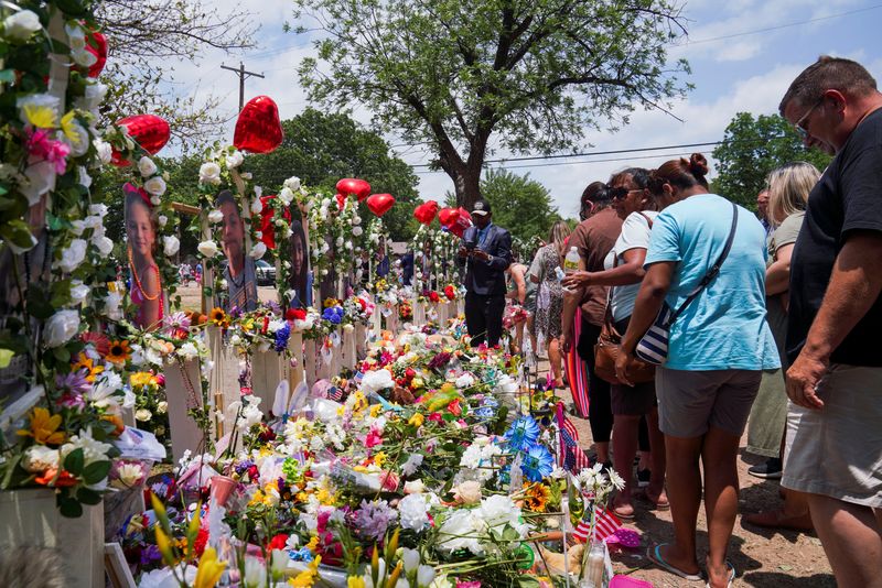 Young survivor of Texas school massacre to recount horror at U.S. House hearing