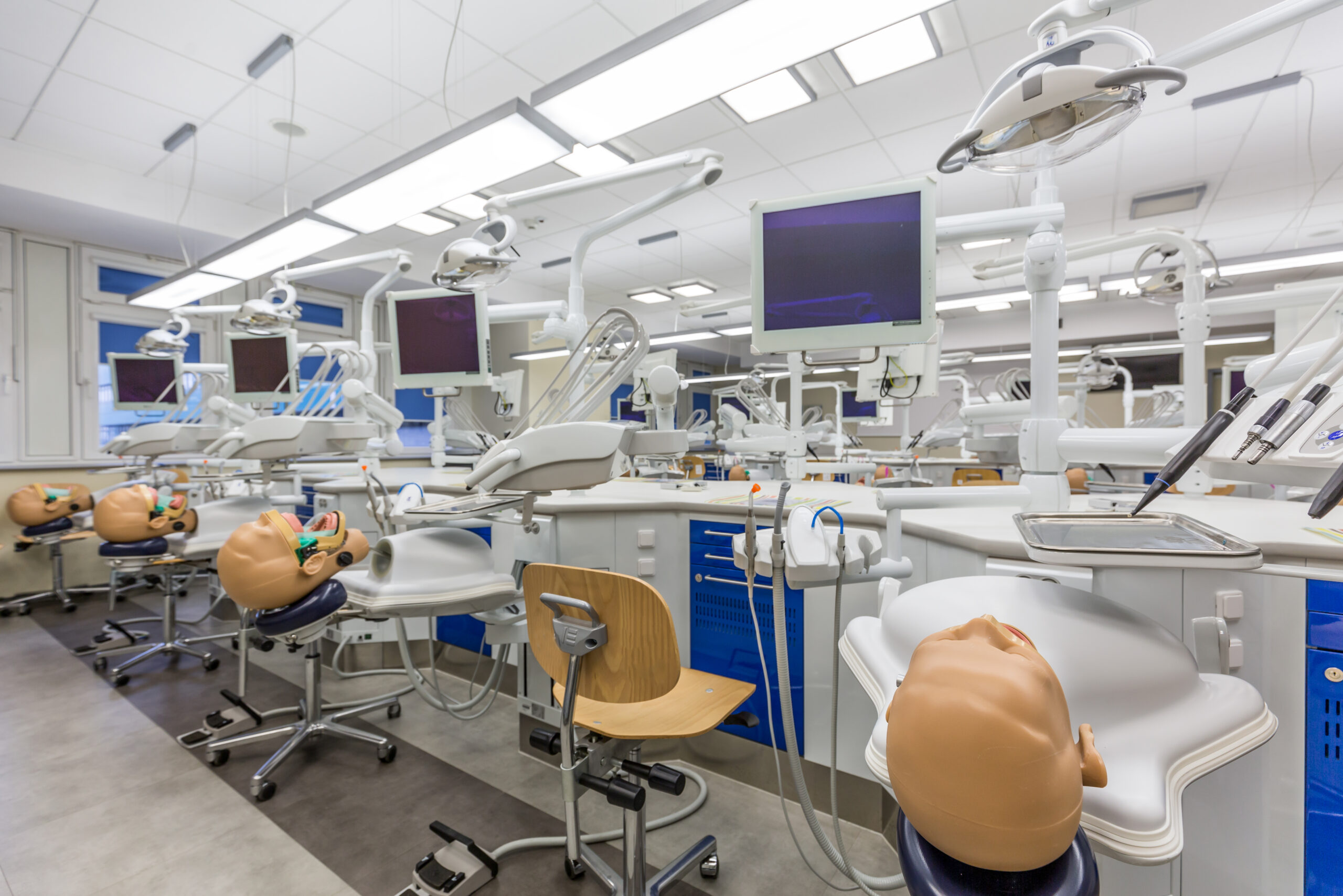 Why Responsive Help Desk Services Matter for Dental Practices