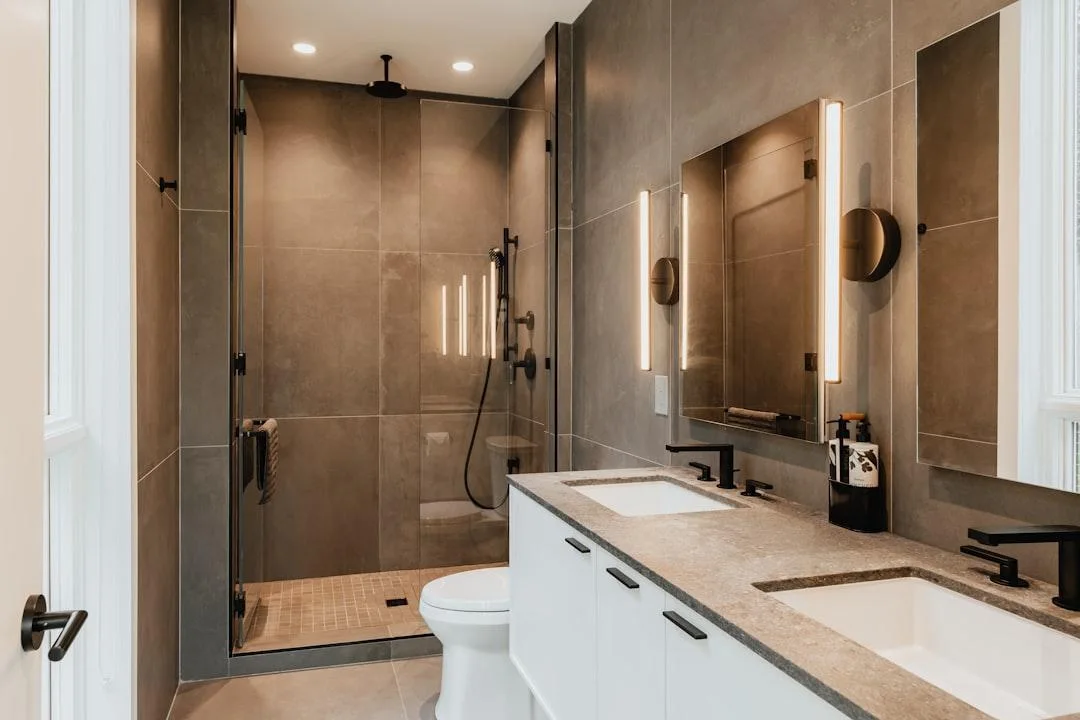 How Submittal Review Prevents Washroom Construction Defects